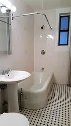 Rented by Hillel Realty Group