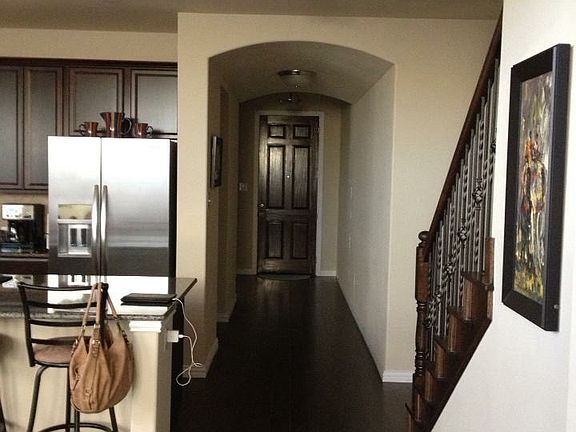 2nd image of 608 Cedarview Dr