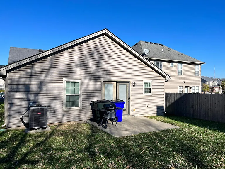 2600 Rockaway Pl — Photo 3