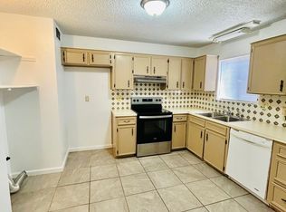 1216 N Tasker Dr, Hobbs, NM 88240