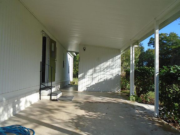 3rd image of 6315 Lakewood Dr Unit A