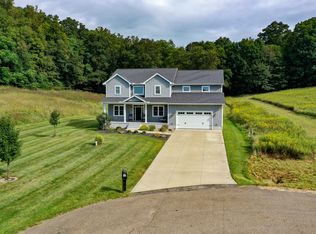 4528 Raber Rd NE, Dover, OH 44622