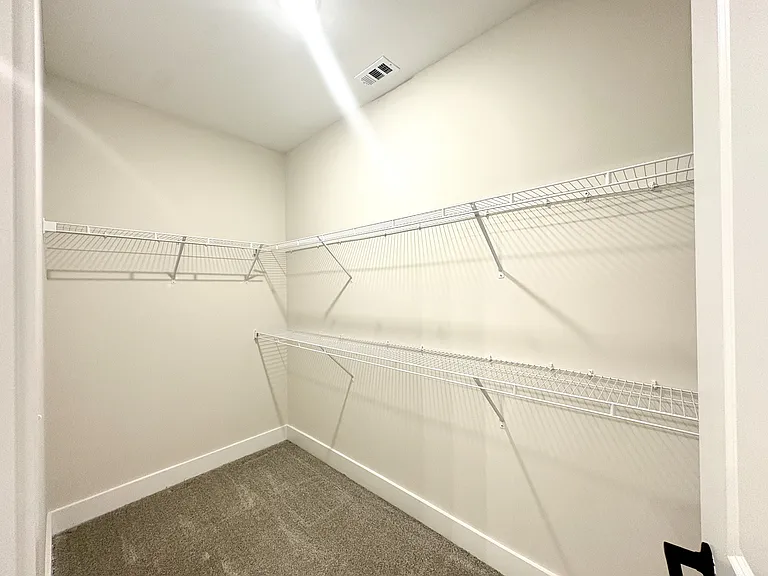 District at Riverside Apartments — Photo 83