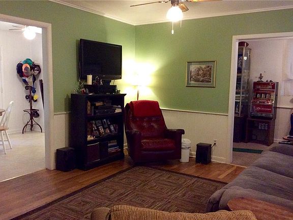 2nd image of 2930 College Cir