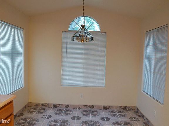 5th image of 939 Friguglietti Ave