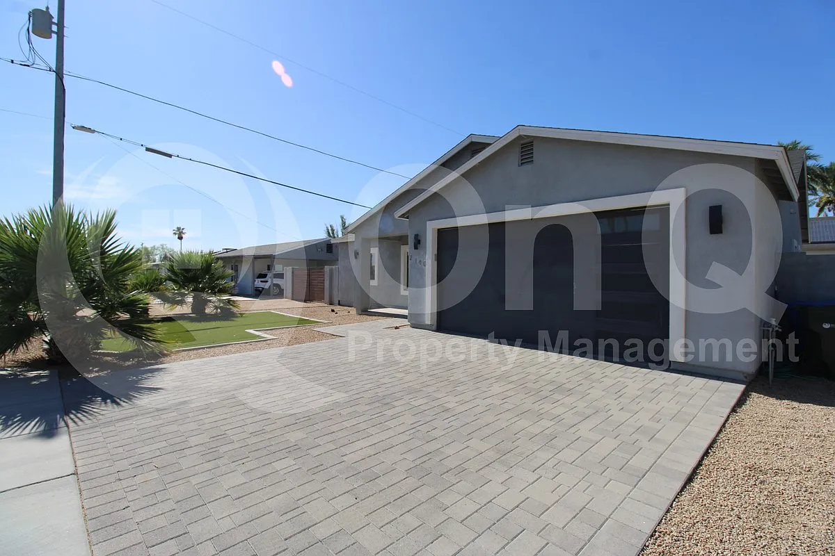 3 bed, 3.0 bath, 1850 sqft, $2,650 — Photo 3
