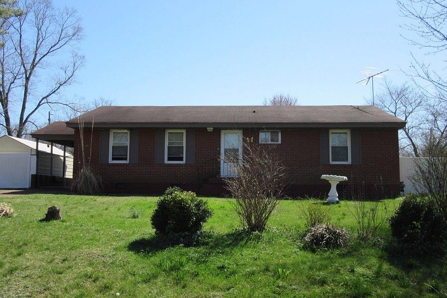 1st image of 206 Park Ln