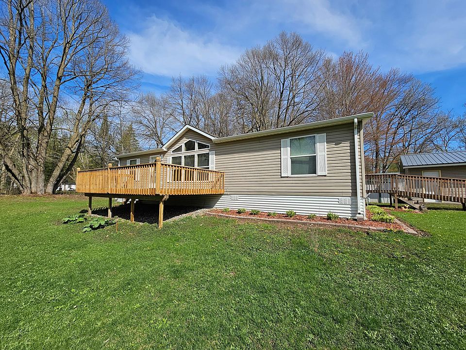 1st image of 309 Cherry Ln S