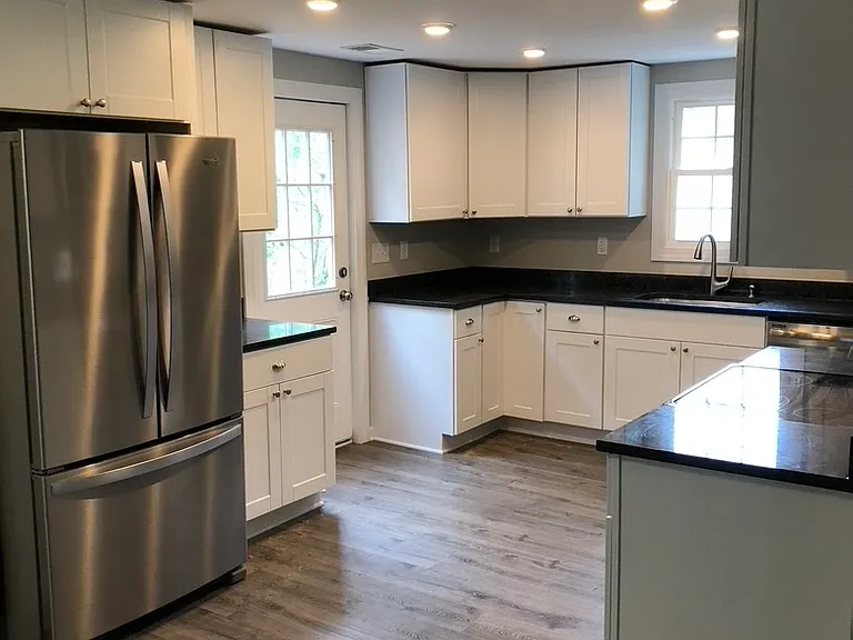 22165 Saint Louis Rd — Photo 6