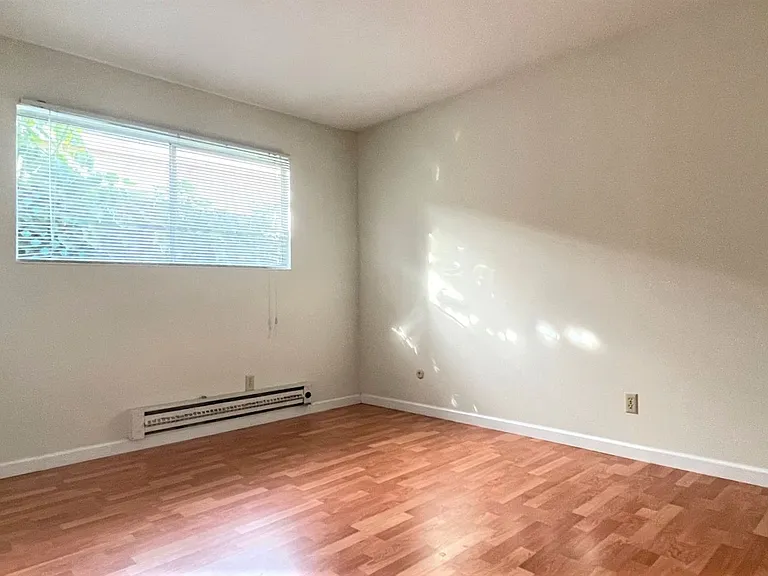 3402 Homestead Rd — Photo 16