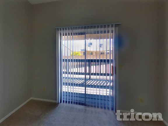 4th image of 8988 W Tuckey Ln