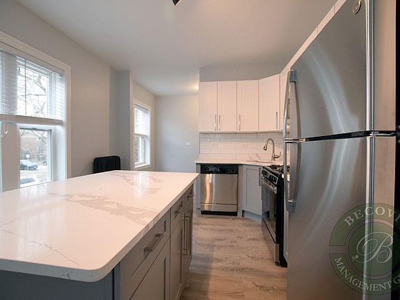 4th image of 6944 N Wolcott Ave #1