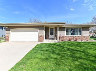 1112 School Dr, Waukesha, WI 53189