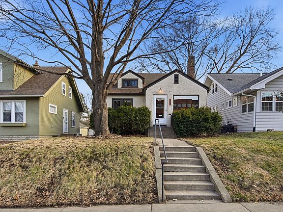 2nd image of 1532 Canfield Ave