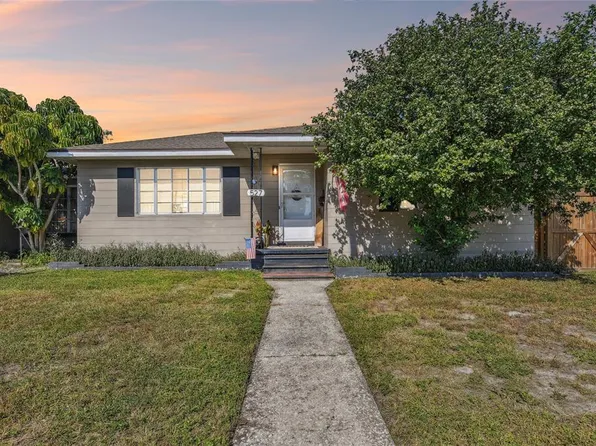 527 Zanesville St S, Saint Petersburg, FL 33707