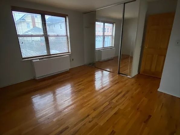751 E 89th St FLOOR 1