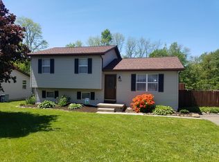 4302 Creekside Dr, North East, PA