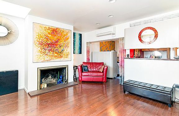 3rd image of 11 W 81st St #Penthouse B
