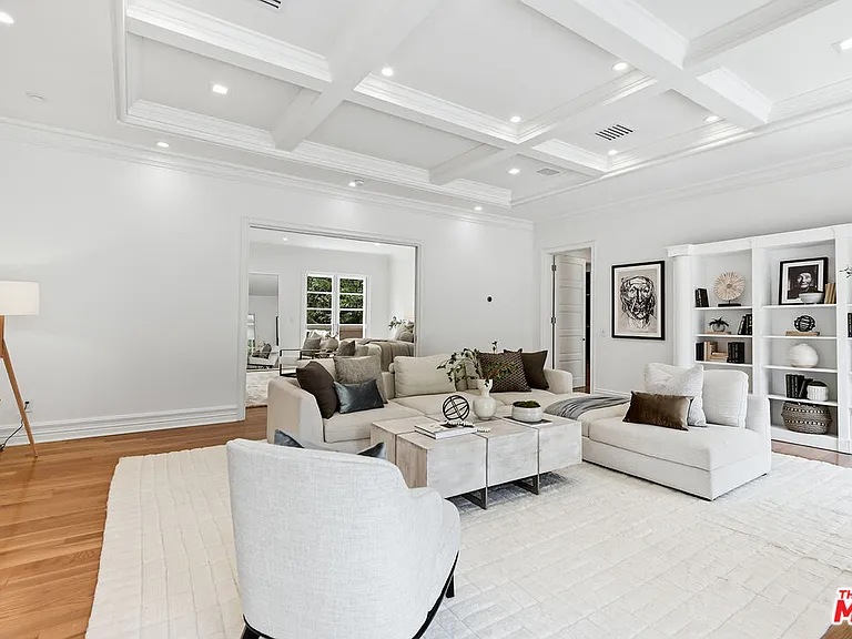 407 Robert Ln — Photo 21