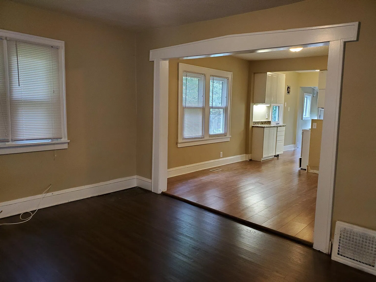 5 bed, 2000 sqft, $2,850 — Photo 3
