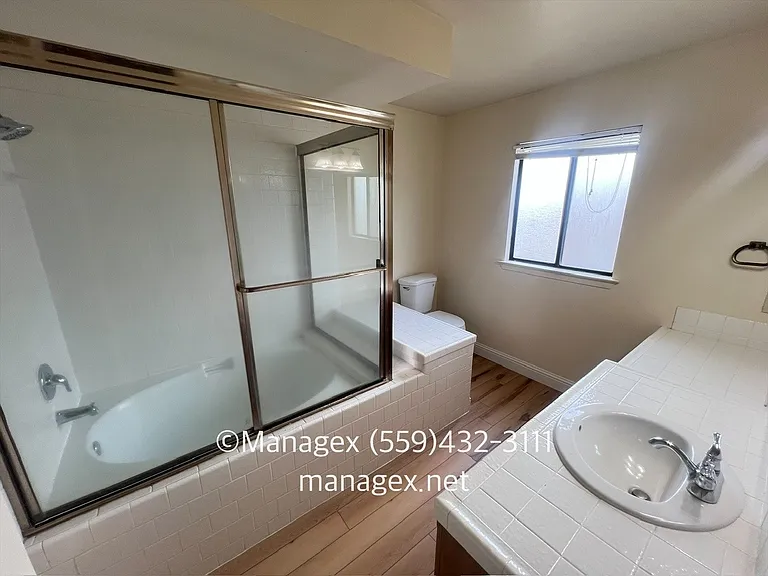 9364 N Archie Ave — Photo 16