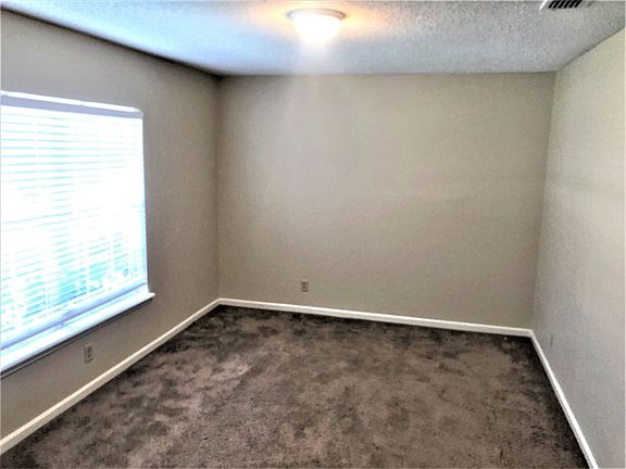 3rd image of 24012 Flora Parke Blvd