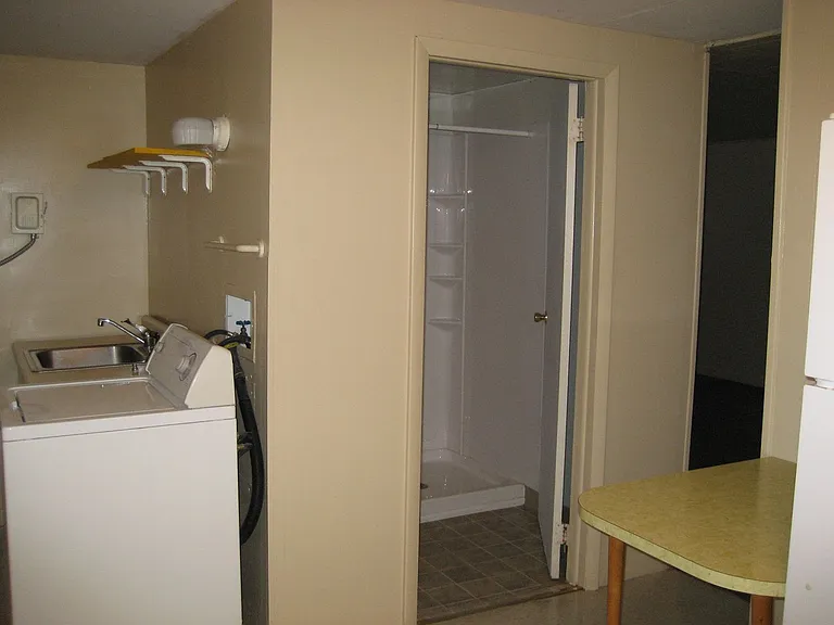 431 S River Rd — Photo 21