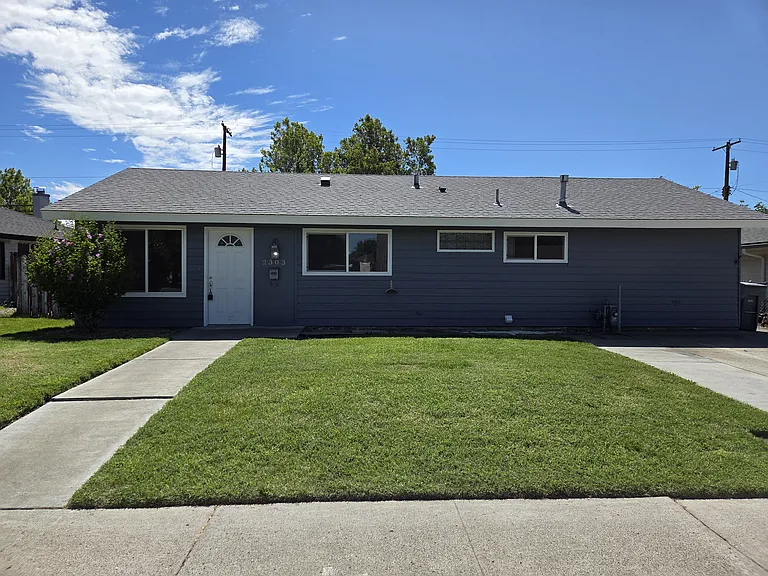 2303 Duportail St — Photo 15