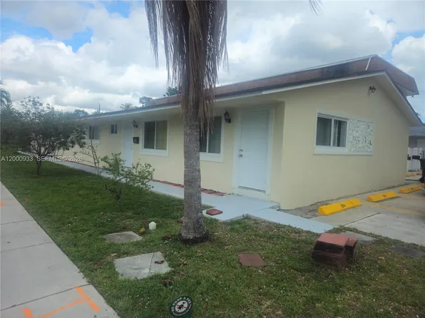 512 SW 2nd Ave #2, Hallandale Beach, FL 33009