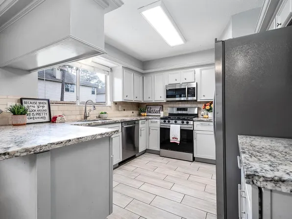 11910 Pondwood Drive, Cypress, TX 77429