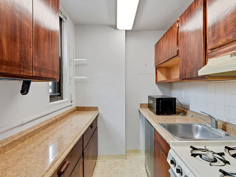 1021 Arlington Blvd #914 — Photo 8