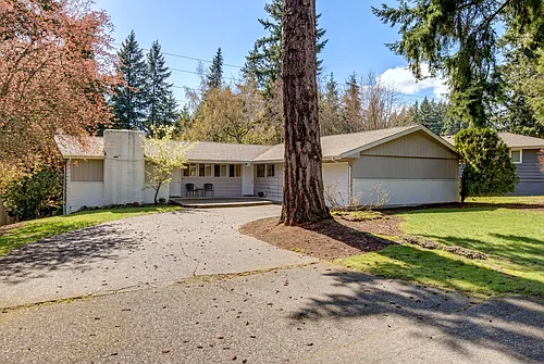 3065 124th Ave NE Photo 1