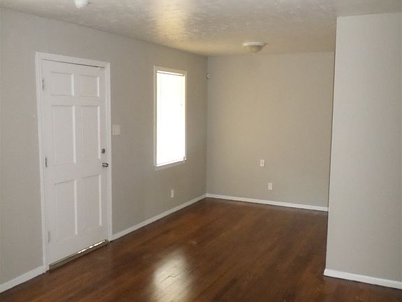 2nd image of 264 Pickett Dr