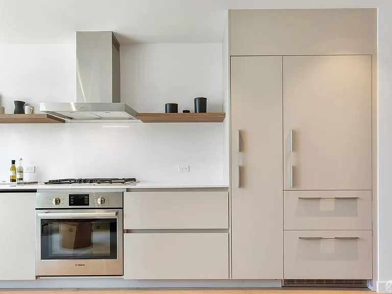 311 Grove St #3 — Photo 8