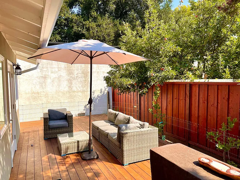 1189 Glenn Ave #2 — Photo 4