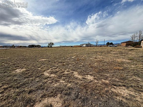 2nd image of 559 E Platteville Blvd