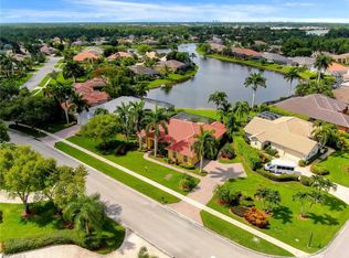 8401 Mallow Ln, Naples, FL 34113