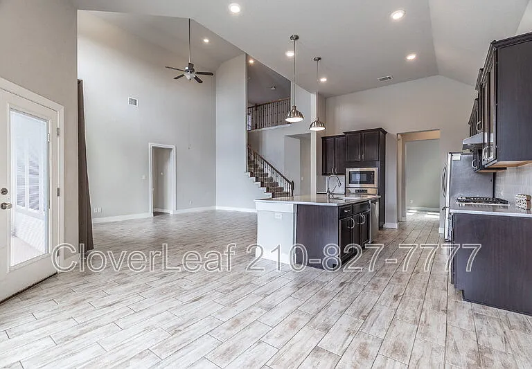 3718 Avia Oaks — Photo 21