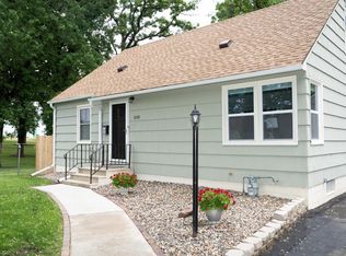 1110 Hoffman Ave, Albert Lea, MN 56007