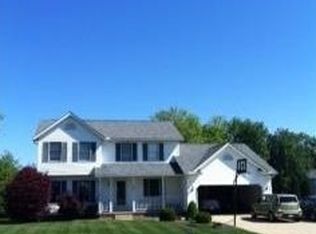 2081 Crestwood St, Alliance, OH 44601