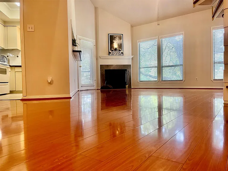 4144 SW Greystone Way #505 — Photo 2