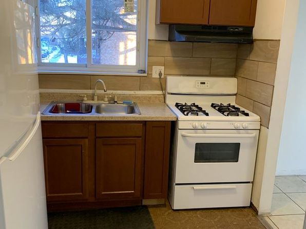 835 W College Blvd APT 202, Addison, IL 60101 – 2-bedroom rental in Addison