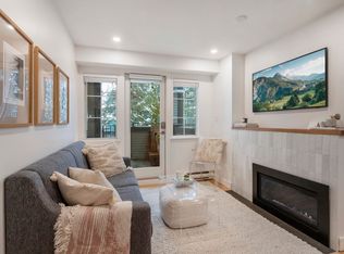 1520 Cotton Dr, Vancouver, BC V5L3V2