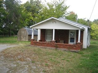 555 Lick Creek Rd, Anna, IL 62906