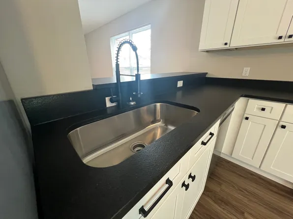 615-637 Champion Pl, Texarkana, TX 75501