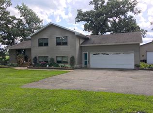 87769 235th St, Oakland, MN 56007