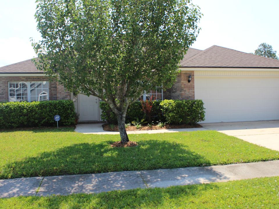 1st image of 12123 Grand Lakes Dr