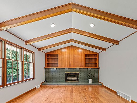 4th image of 700 Kenwood Dr