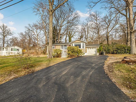 3rd image of 55 Glenwood Road