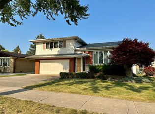 10329 Lamon Ave, Oak Lawn, IL 60453